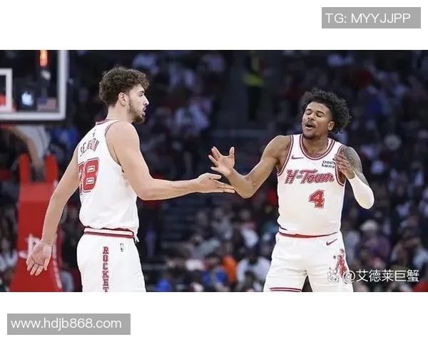 火箭主教练乌度卡：伊森因斜肌拉伤将缺阵四至六周