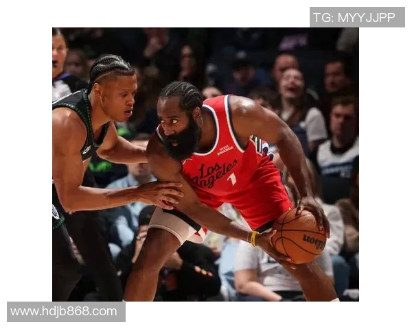 戈贝尔六犯被罚下,快船森林狼激战末节 戈贝尔六犯被罚下,快船森林狼激战末节